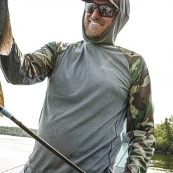 SimmsFishing M's SolarFlex Hoody - Print Men's Clothing