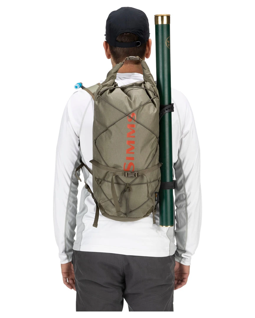 Brand new 🤩 SimmsFishing Flyweight Pack Fishing Vest 👍 9 SimmsFishing Flyweight Pack Fishing Vest